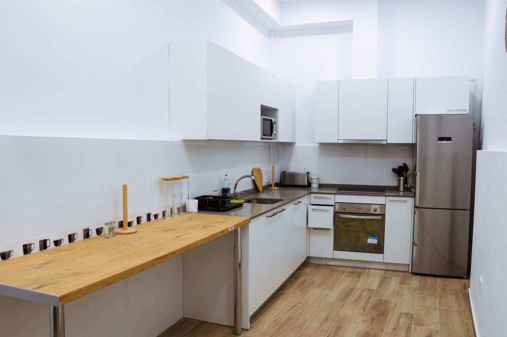 Triana Riverside Guesthouse 塞维利亚 外观 照片